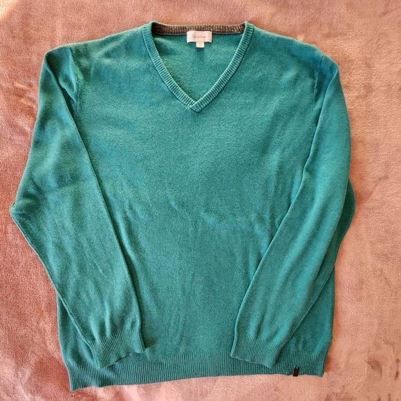 Calvin Klein V-NECK Sweater - Picture 5 of 6